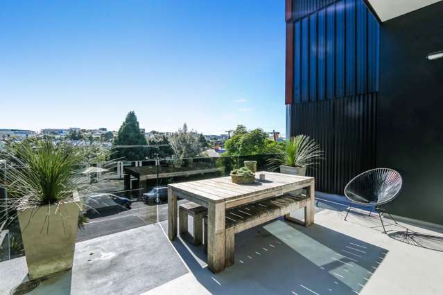 1a/52 Aitken Terrace Kingsland_1