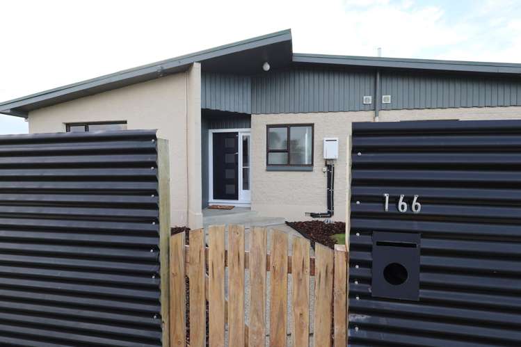 166 West Street Hawthorndale_21