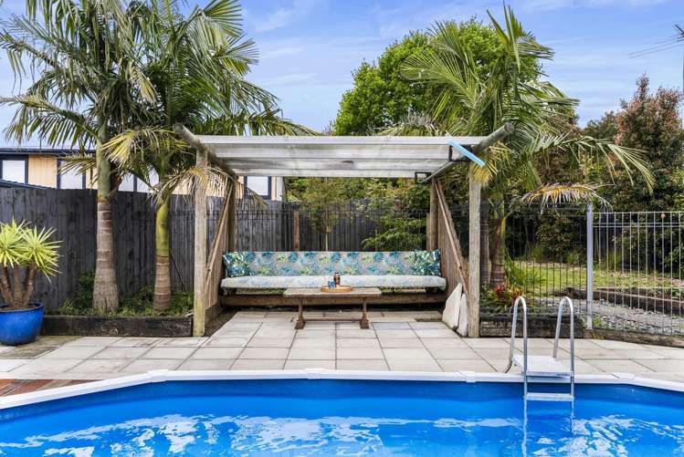 16 Malvina Place Bucklands Beach_13