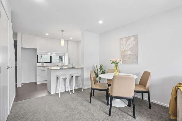 4/10 Shamrock Lane Te Atatu Peninsula_7