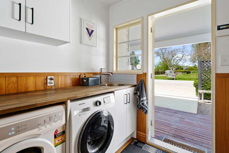 16 Cowley Drive Leamington_10