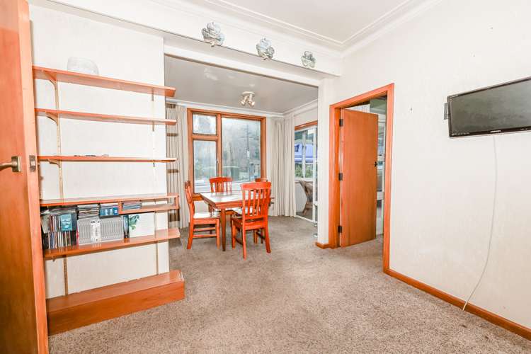 410 North Road North East Valley_10