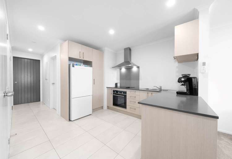 43 Saddleback Crescent Papakura_5
