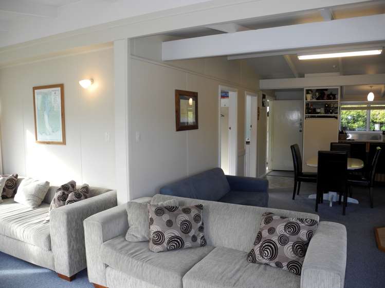 18 Bayview Crescent Duvauchelle_9