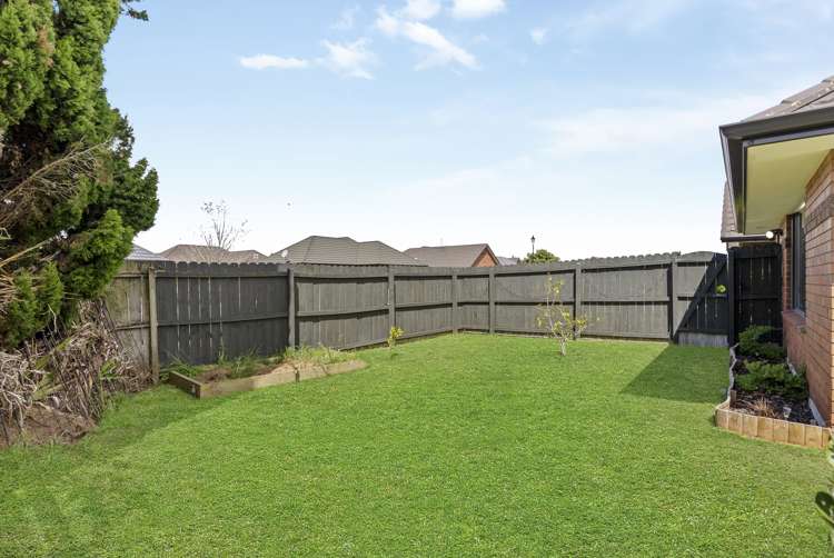 1 Old Park Place Takanini_13