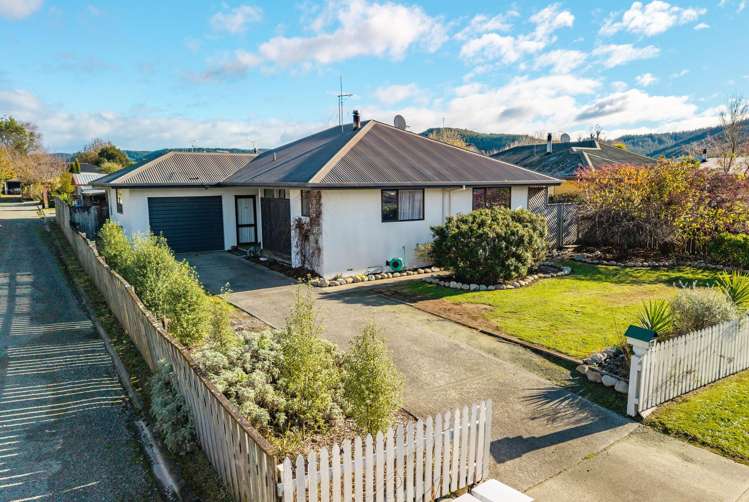17D Martin Avenue Wakefield_1