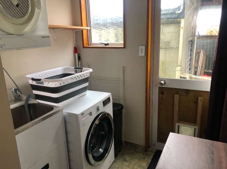 90 Fitzherbert Street Hokitika_10