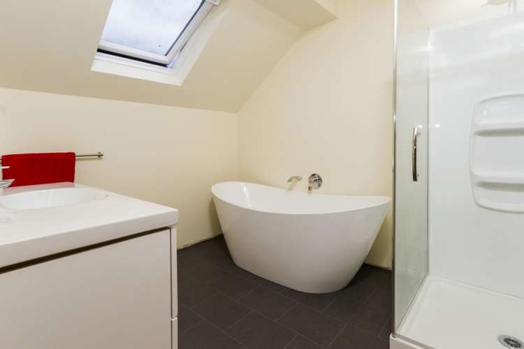 2/22 Heathcote Road Castor Bay_11