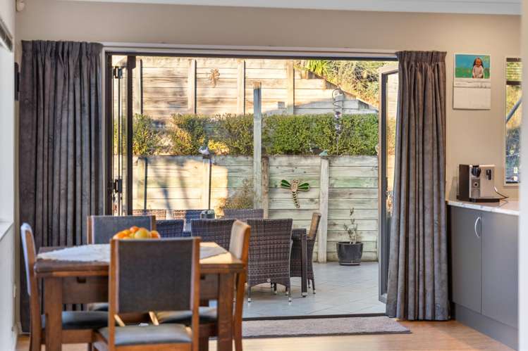 14 Nugget Grove Raumati Beach_14