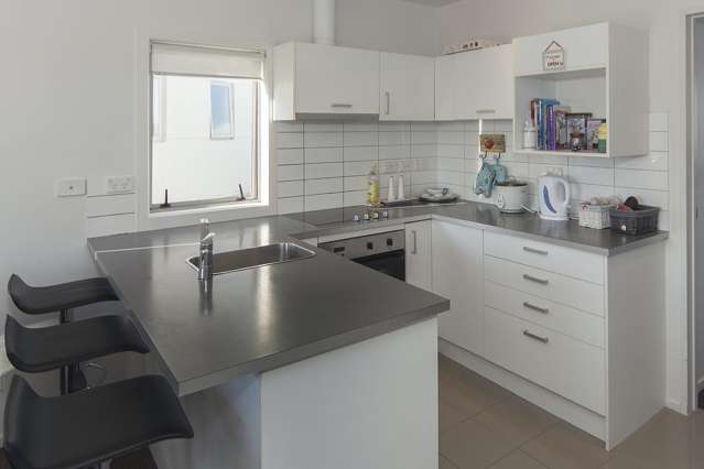 C15/71 Spencer Road Oteha_2