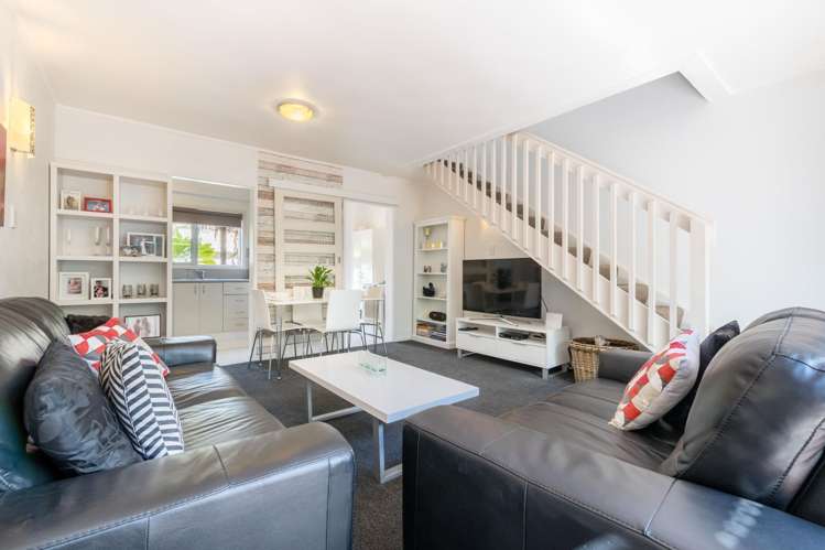 8/42 Sheridan Drive New Lynn_1