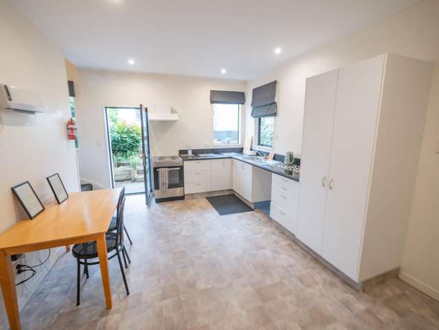 RM4/1020A George Street Dunedin Central_3