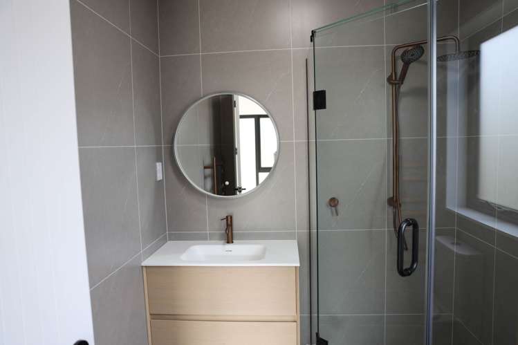 67 Bellfield Road Opaheke_14