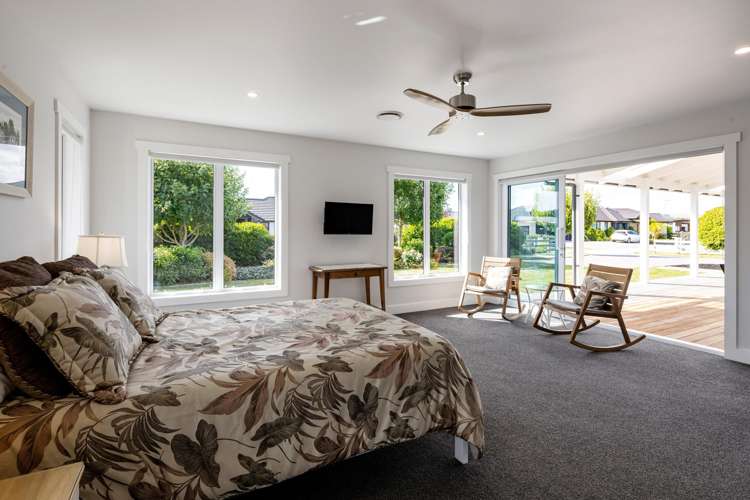 45 Alan Livingston Drive Cambridge_29