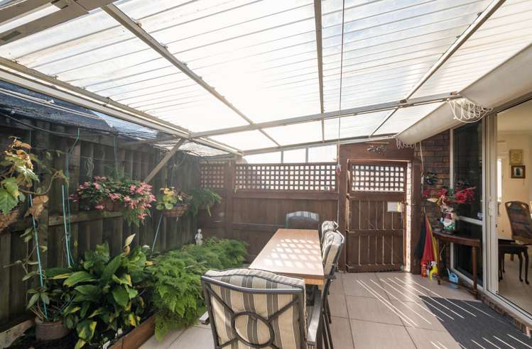 5 Sorrento Way The Wood_5