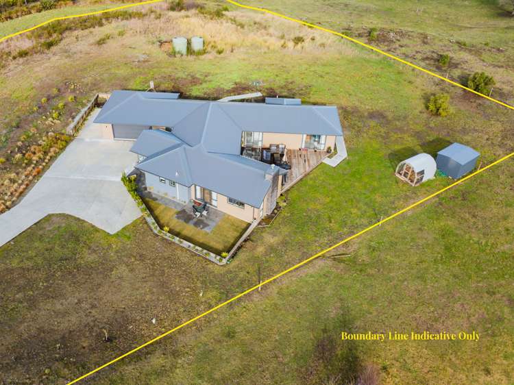 21 Copper Beech Road Woodend_20