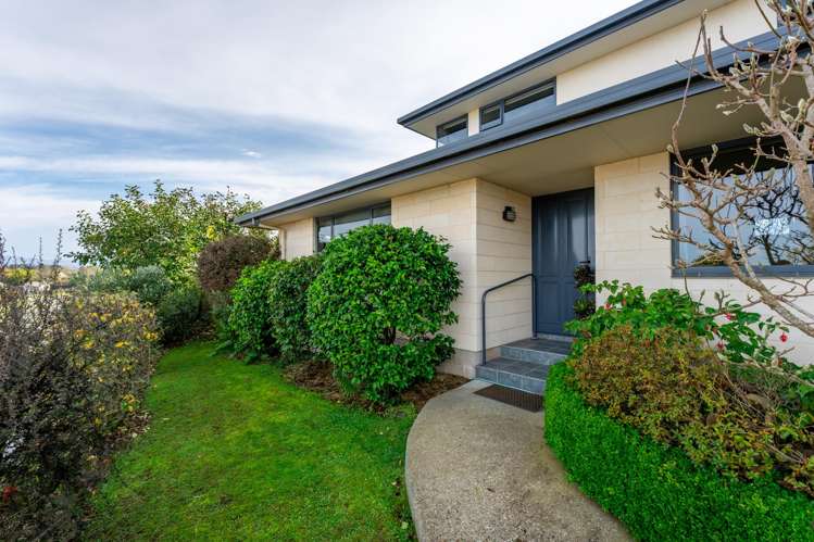 27 Dobson Street_1