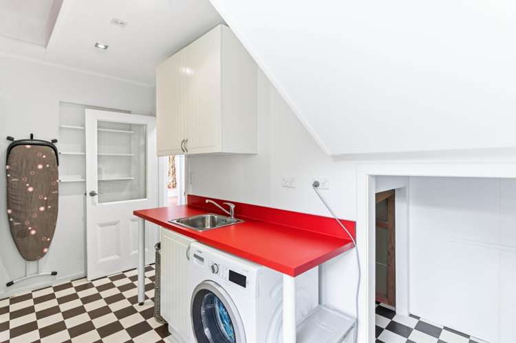 37 Earls Road St Clair_26