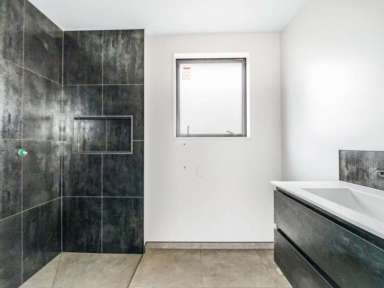 104 Scout Street Rolleston_11