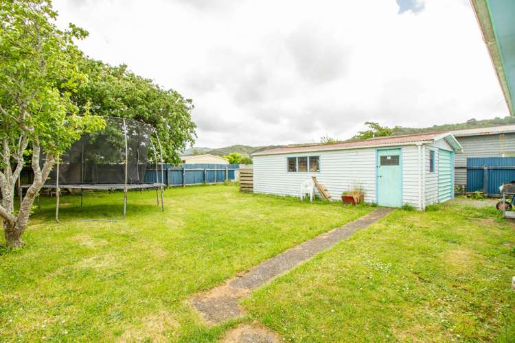 28 Norfolk Saint Arakura Wainuiomata_14