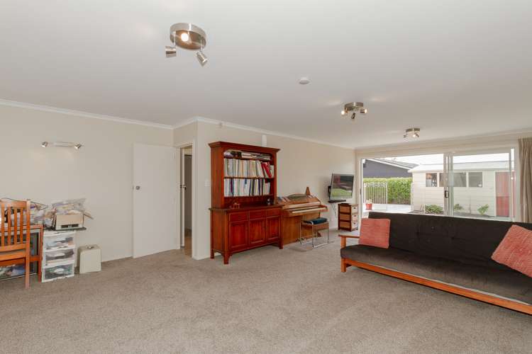 12 Upham Crescent Taradale_8