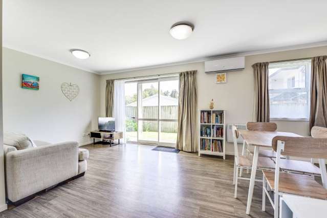 69 Chiefs Court Hamilton East_4