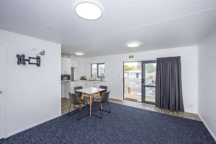 265, 275 & 277A-C Te Rapa Road Beerescourt_23