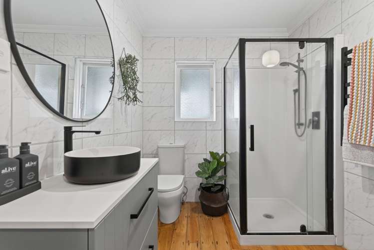 6 Pemberton Crescent Greerton_15