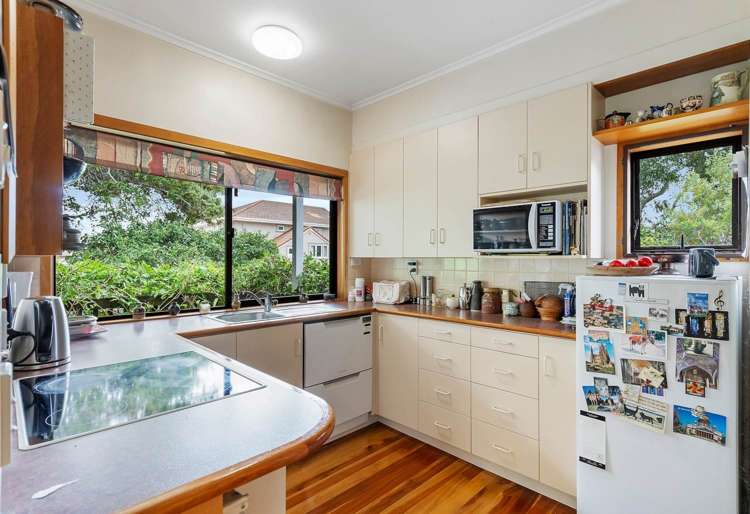 105 The Drive Epsom_7