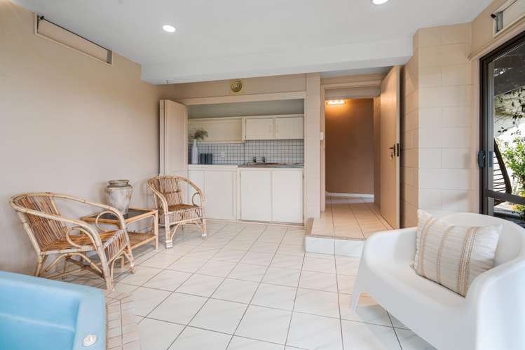 3 Ball Lane Redcliffs_20