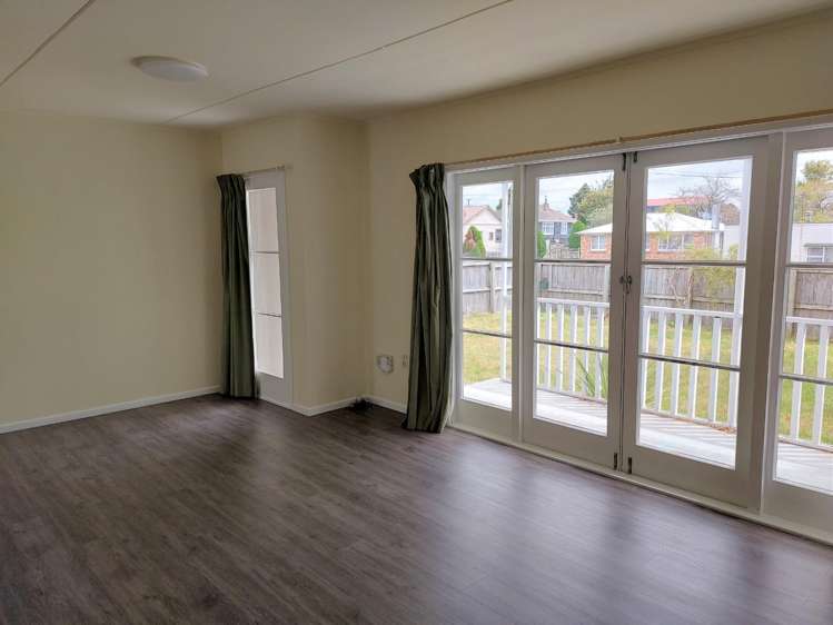 2/211 Rifle Range Road 11209_4