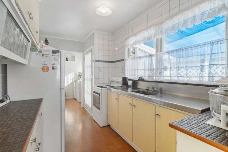 27 Daffodil Street Titirangi_7