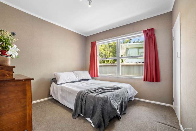 14 Vandeleur Avenue Birkdale_10