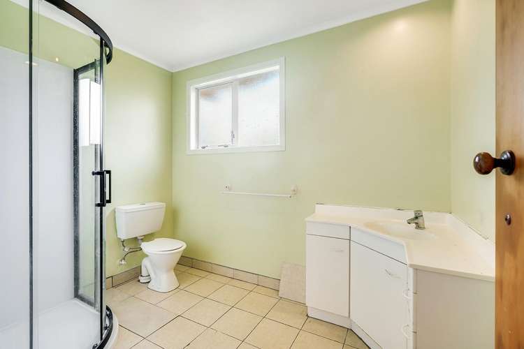 112 Masters Avenue Silverdale_9