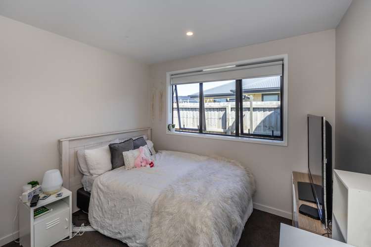 6 Berg Way Belfast_12