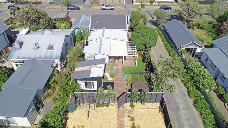 135 Pine Avenue South New Brighton_25