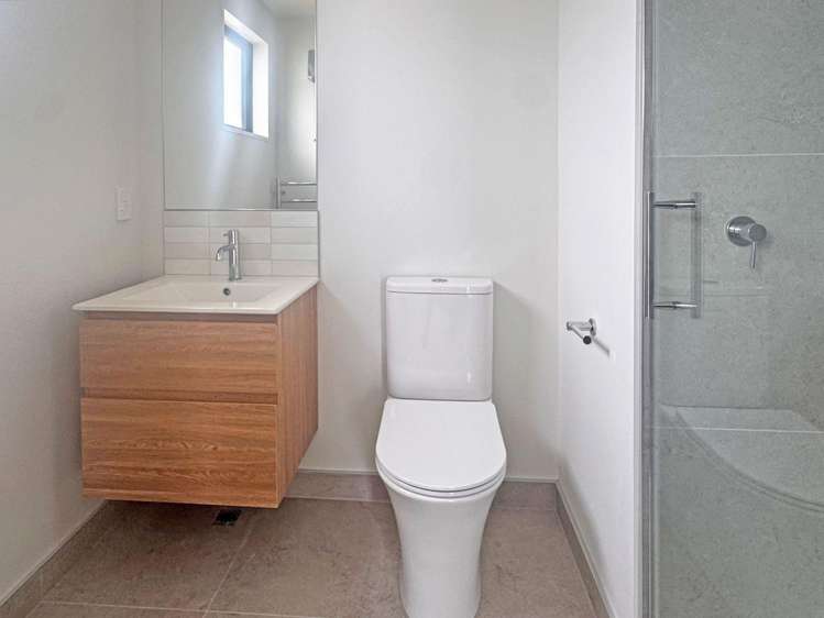 5/527 Hereford St Linwood_9