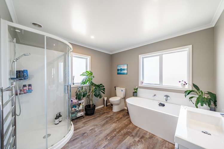 27 Brian Hughes Road Wainuiomata_15