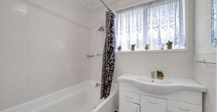 162 Omata Road Blagdon_18