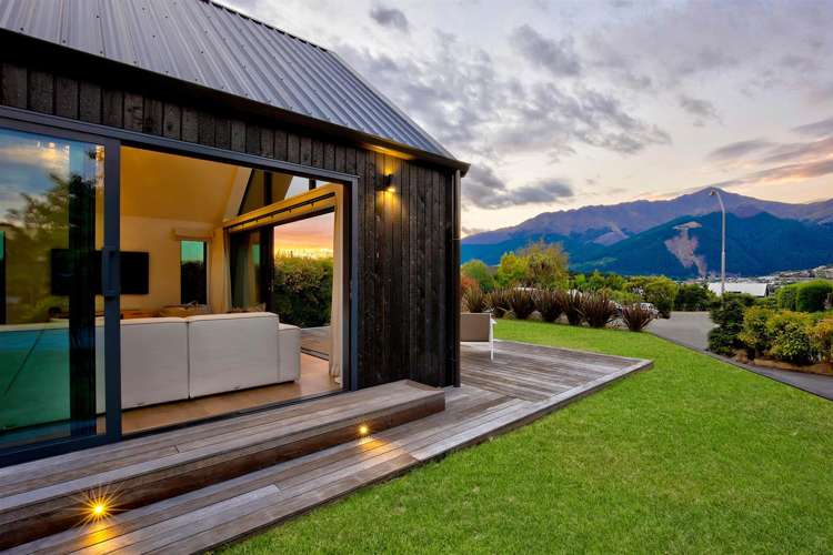 8 Redwood Court Kelvin Heights_13