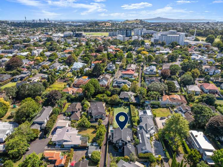 16 Golf Road Epsom_24