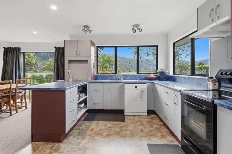 1594 Queen Charlotte Drive Marlborough Sounds_38