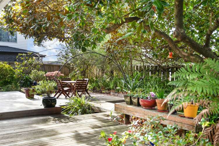 46 Meadway Sunnyhills_18