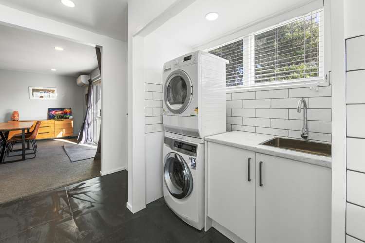 1/4 Gothic Place Ilam_17