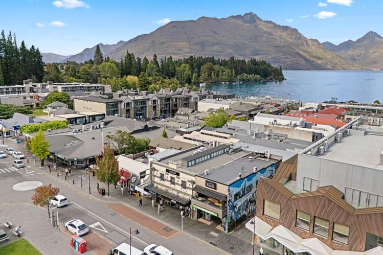 24 Camp Street Queenstown_5