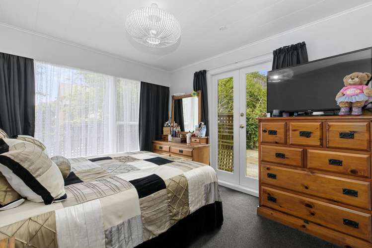 7 Zeala Grove Stokes Valley_9