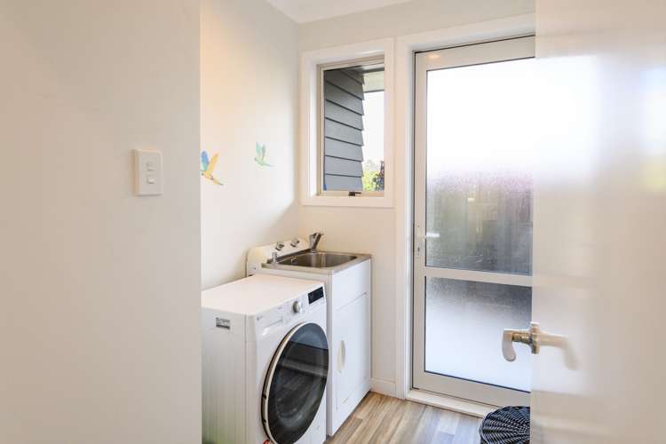 8 Teal Avenue Feilding_15