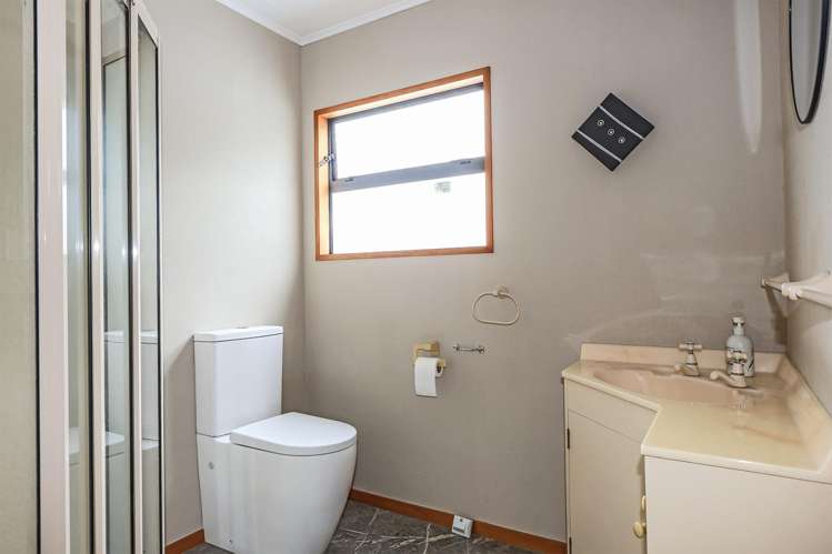 24 Saint Hill Lane Havelock North_16