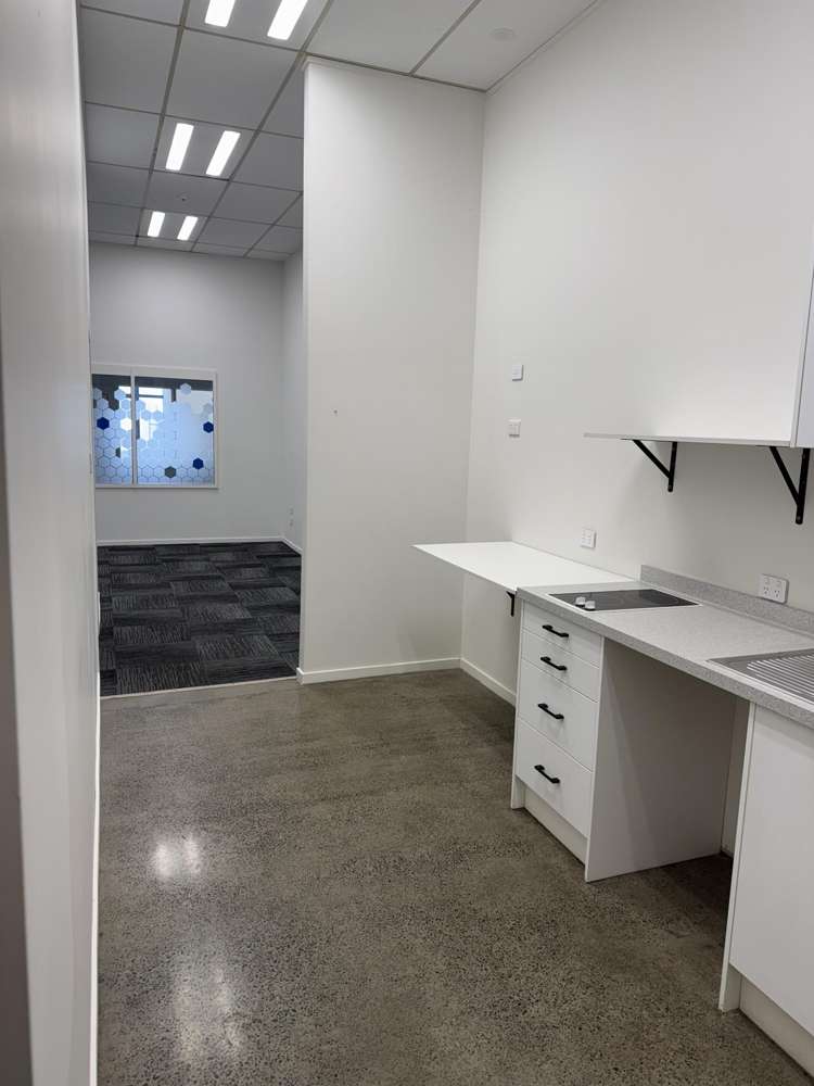405-407 King Street North Hastings_5
