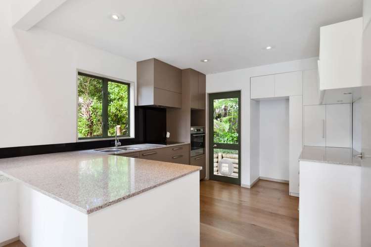 6 Tree Fern Trail Campbells Bay_10